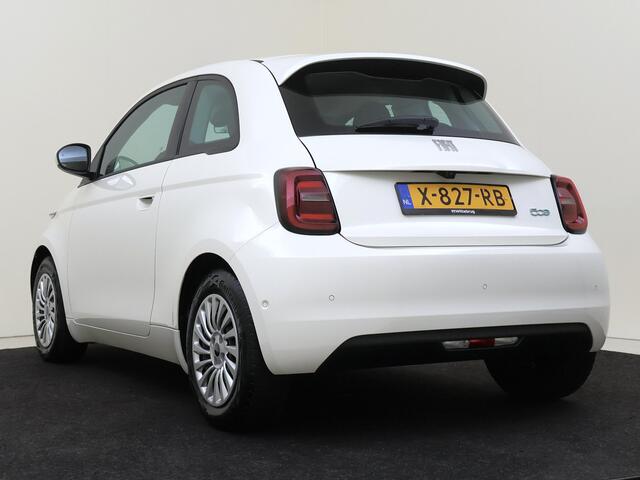 Fiat 500 3+1 42 kWh | Camera | Parkeer sensoren |