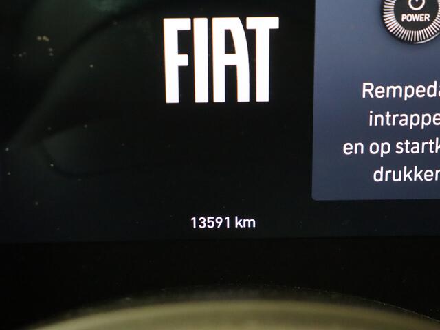 Fiat 500 3+1 42 kWh | Camera | Parkeer sensoren |