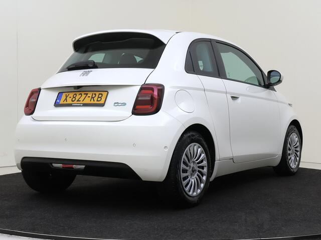 Fiat 500 3+1 42 kWh | Camera | Parkeer sensoren |