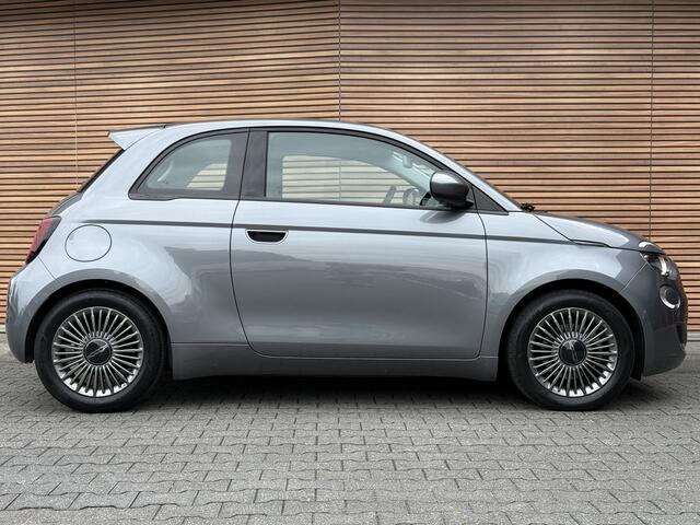 Fiat 500 Icon 42 kWh Navi / Clima / Telfoon / Carplay / Lm Velgen / Cruise