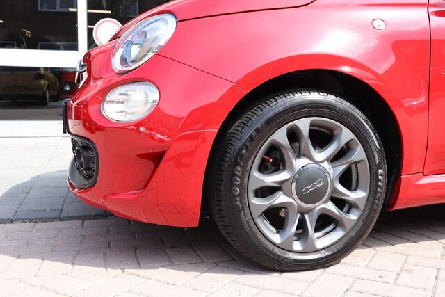 Fiat 500 1.2 Rockstar Automaat. Apple Carplay/Android Auto, set winterwielen.