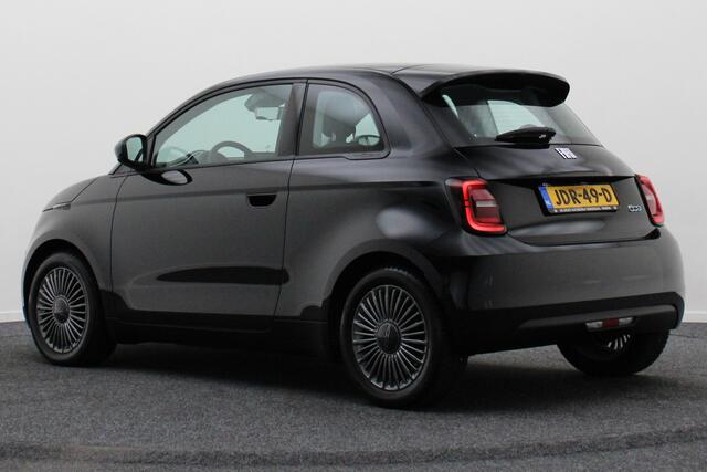 Fiat 500 Icon 42 kWh Virtual Cockpit, Climate, Apple Carplay, Cruise, Rijstrooksensor, DAB, 16''