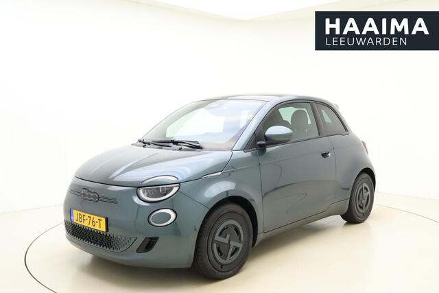 Fiat 500 Giorgio Armani Edition 42 kWh | Giorgio Armani limited edition | LED koplampen | Stoelverwarming | Panoramadak | Camera | Adaptieve cruise control