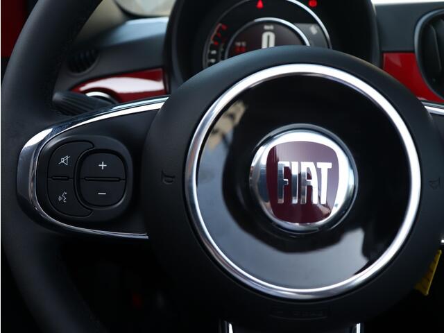 Fiat 500 1.0 Hybrid 70 PK RED | Navi | Carplay | Clima | Pano | 16"