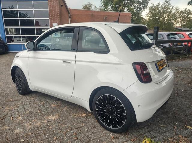 Fiat 500 E-42KW-Sneladen - Adaptieve CruiseContr- Met korting