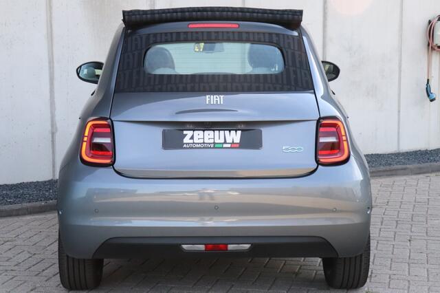 Fiat 500 La Prima 42 kWh | Technology | Winter | JBL | 17"