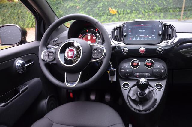 Fiat 500 1.0 Hybrid Dolcevita Pdc/Ecc/Apple Carplay/Android Auto/Getint glas/lichtmetalen velgen 15"/Panoramadak/Cruise control