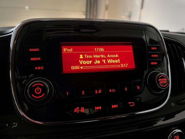 Fiat 500 0.9 TwinAir Turbo 85 PK Popstar Peppino Airco / B;uetooth / Cruise Control / 59000 KM / 15" LM Velgen / Orig Ned Geleverd / WW Glas / Nieuwstaat!