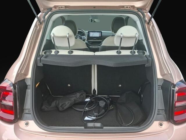 Fiat 500 E- La Prima By Bocelli-2023 met Najaarskorting tot 2000,-