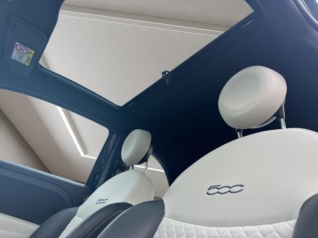 Fiat 500 1.0 Hybrid Dolcevita 2023 BLAUW | Panoramadak | Apple CarPlay