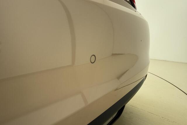 Fiat 500 3+1 Urban 24 kWh | Climate control | Camera | Navigatie | Lichtmetalen velgen | Parkeersensoren voor en achter | DAB Radio | Cruise control | Bluetooth