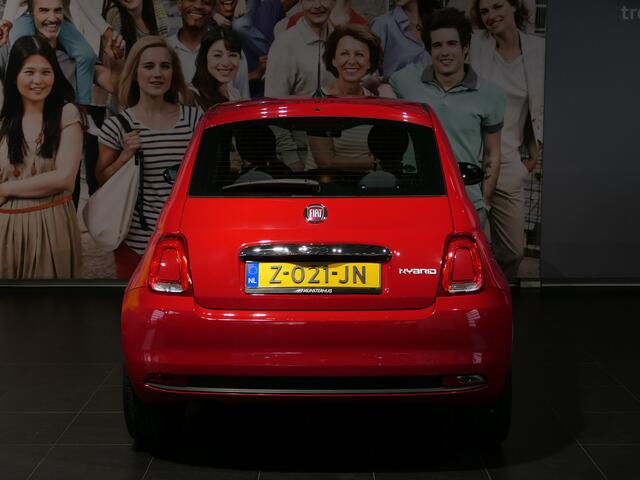 Fiat 500 1.0 Hybrid Club - Occasion Lease vanaf ¤349 p/m - Cruise - bluetooth - Apple carplay / Android auto