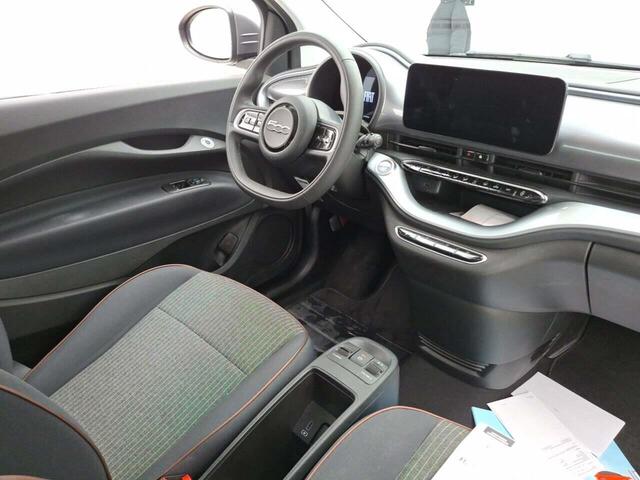 Fiat 500 ICON 42KWH/NAV/PDC/LMV