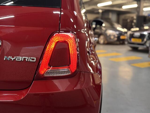 Fiat 500 1.0 Hybrid Dolcevita RED Panoramadak Navi Climat Cruise Parkeersensoren Digitaal Dashboard 16" LM Velgen