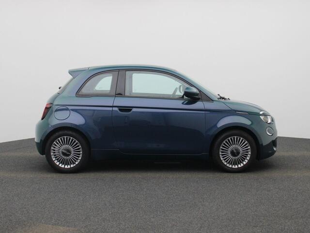 Fiat 500 Icon 42 kWh | Climate Control / ECC | Licht metalen velgen 16 inch, | Cruise control Standaard | Navigatie |