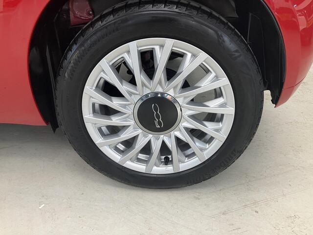 Fiat 500 1.0 Hybrid Dolcevita / Zeer compleet.