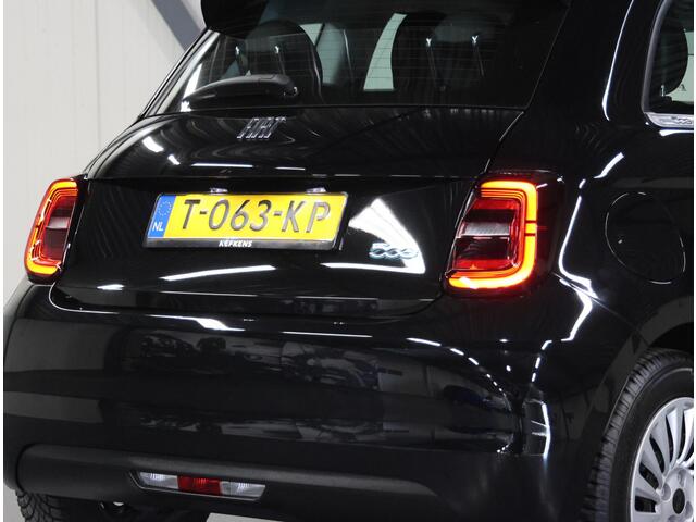 Fiat 500 Urban 42kWh 112PK | 1ste eigenaar | ACCURAPPORT 100% | AppleCarPlay/AndroidAuto | Climate Control | Cruise Control | AUTOMAAT | LED | Keyless | DAB Radio | Bluetooth |
