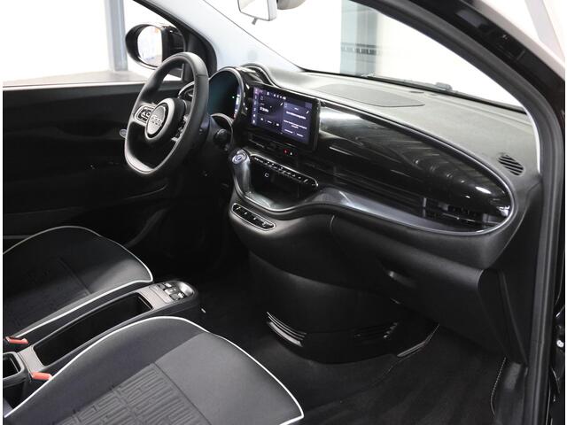 Fiat 500 Urban 42kWh 112PK | 1ste eigenaar | ACCURAPPORT 100% | AppleCarPlay/AndroidAuto | Climate Control | Cruise Control | AUTOMAAT | LED | Keyless | DAB Radio | Bluetooth |