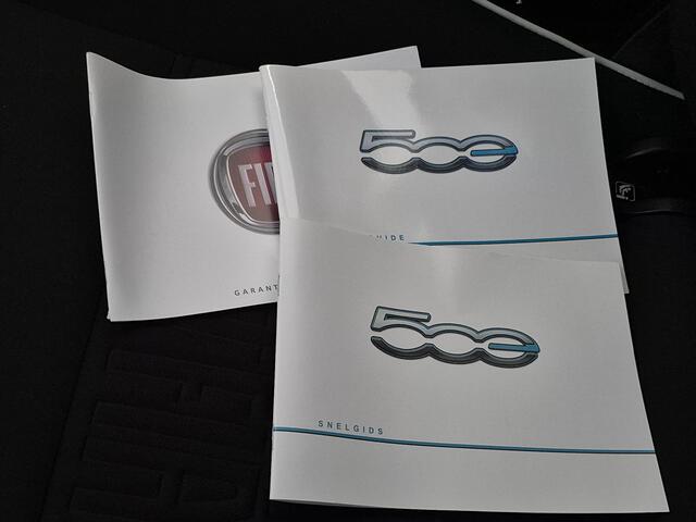 Fiat 500 Urban 42 kWh | Climate Control | Navigatie via Apple Carplay of Android Auto | Cruise Control |