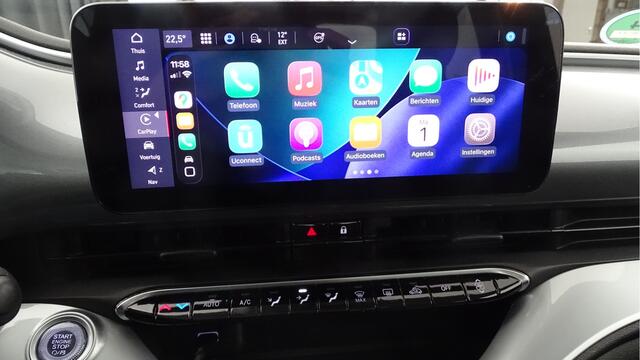 Fiat 500 Icon 42 kWh Long Range keyless entry, tr contr, cruise c, airco, verkeersbord herk, multymedia, apple carplay 17 inc velgen, esp, esc, electro motor 87 KW. 42 KWH accu!