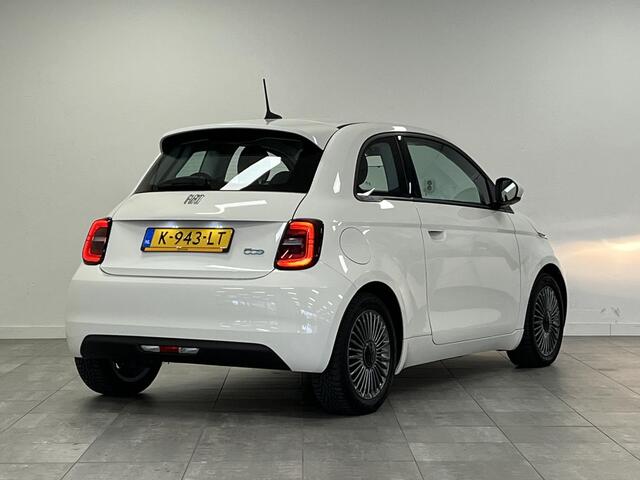 Fiat 500 Icon 42 kWh | SOH 92.7% | Stoelverwarming | Carplay | Lanekeeping |