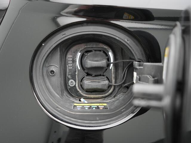 Fiat 500 Urban 42 kWh - RIJKLAARPRIJS - Grote accu 42kWh! - Volledig Elektrisch! - Apple Carplay - Android Auto