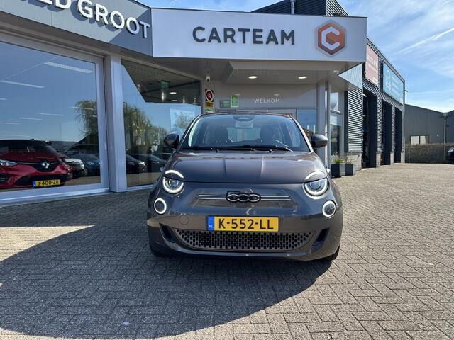 Fiat 500 Electrisch SOH 92% Icon 42 kWh | CarPlay | Cruise | Airco | Winterpak. | PDC