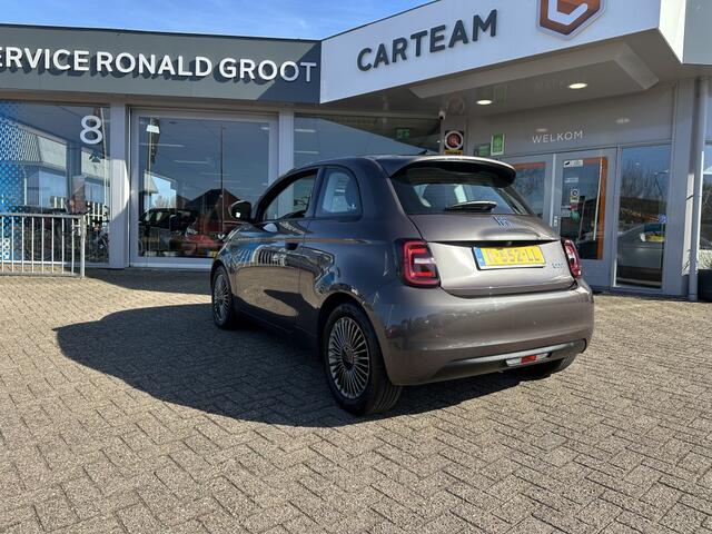 Fiat 500 Electrisch SOH 92% Icon 42 kWh | CarPlay | Cruise | Airco | Winterpak. | PDC