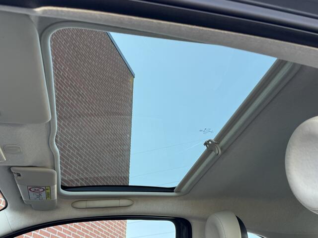 Fiat 500 0.9 TwinAir T Lounge NAVI PANO CARPLAY CRUISE PDC