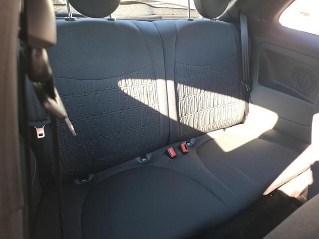 Fiat 500 1.0 Hybrid Urban - Parkeersens. - LM Velgen beschikbaar - CarPlay