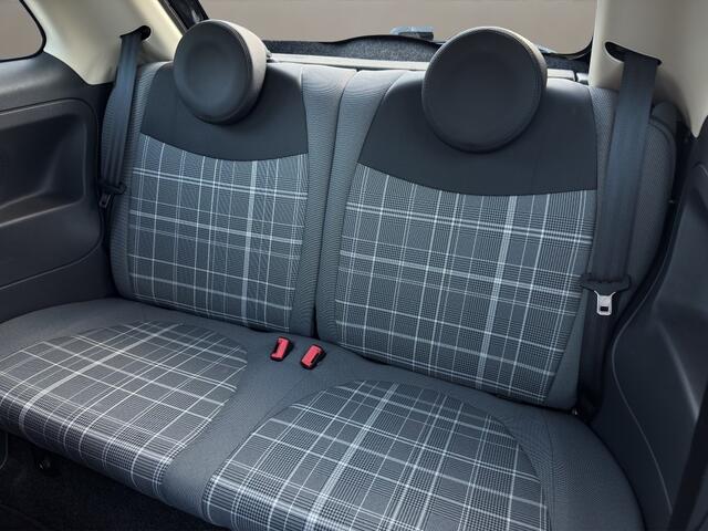 Fiat 500 1.2 Lounge 2019 ZWART | Panoramadak | Apple CarPlay | Benzine |