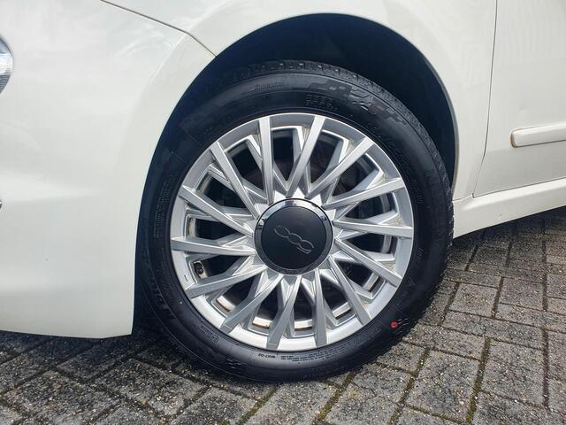 Fiat 500 1.2 Lounge Carplay | Navigatie