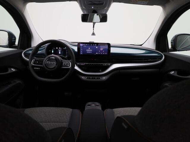 Fiat 500 500e 42 kWh Icon | Climate Control / ECC | Licht metalen velgen 16 inch | Cruise control | Navigatie | Stoelverwarming | Achteruitrijcamera |