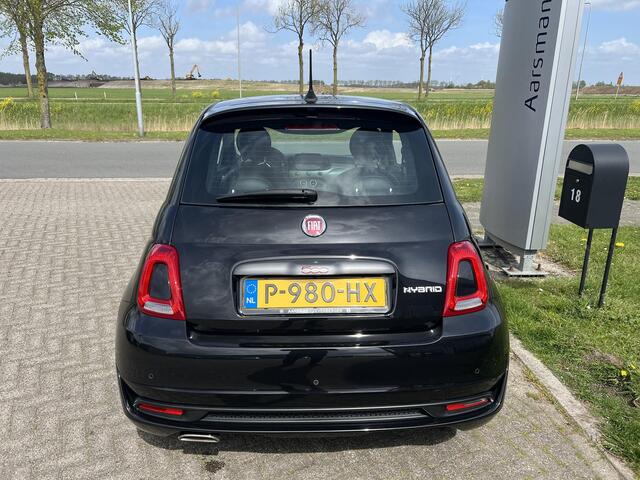 Fiat 500 1.0 Hybrid Sport | Apple Carplay | Parkeersensoren | Automatische airco | Licht- en regensensor