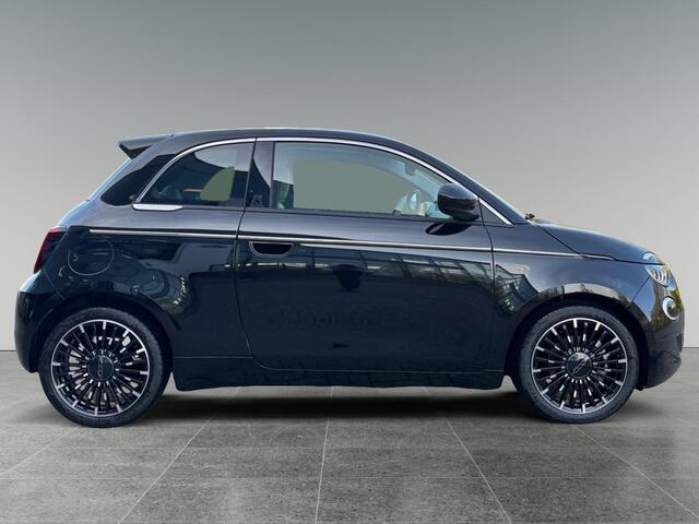 Fiat 500 1.0 Hybrid La Prima | 8 JAAR GARANTIE! | BEATS HIFI | PANODAK | CAMERA | STOELVERW. |