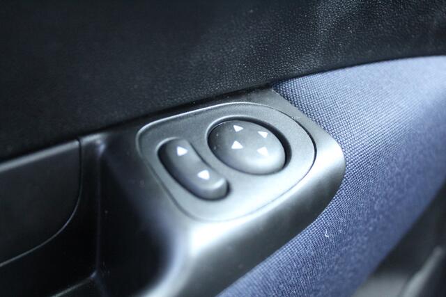 Fiat 500 1.0 Hybrid Hey Google