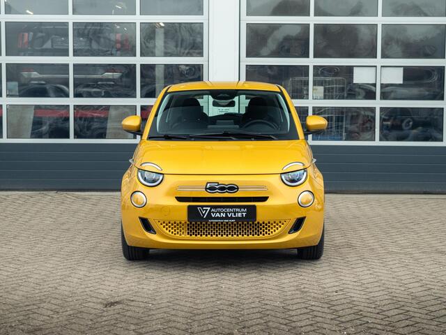 Fiat 500 Hybrid Torino Launch Edition | Clima | Carplay | PDC | Priv Glass | Sun of Italy