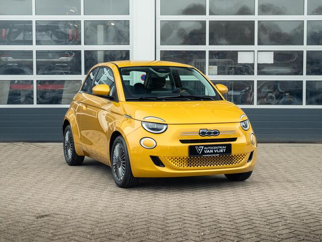 Fiat 500 Hybrid Torino Launch Edition | Clima | Carplay | PDC | Priv Glass | Sun of Italy