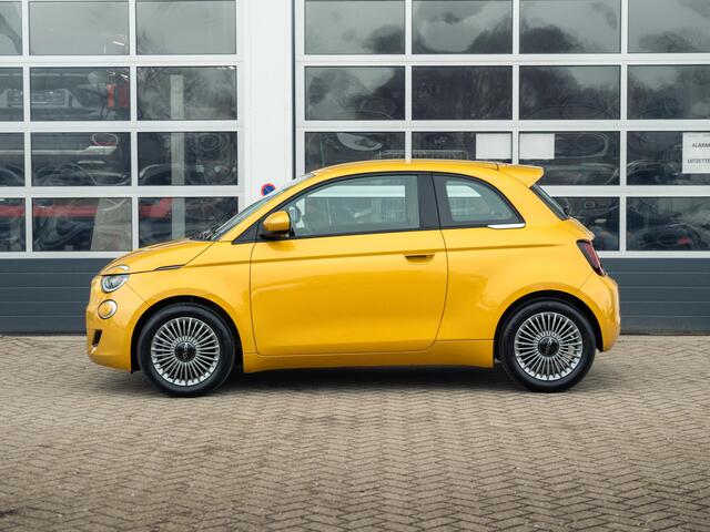 Fiat 500 Hybrid Torino Launch Edition | Clima | Carplay | PDC | Priv Glass | Sun of Italy