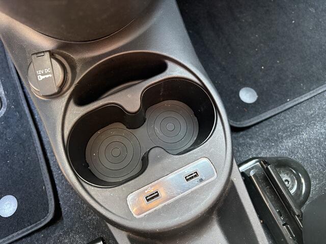 Fiat 500 1.0 Hybrid Urban, panodak, airco, u-connect, cruise control.