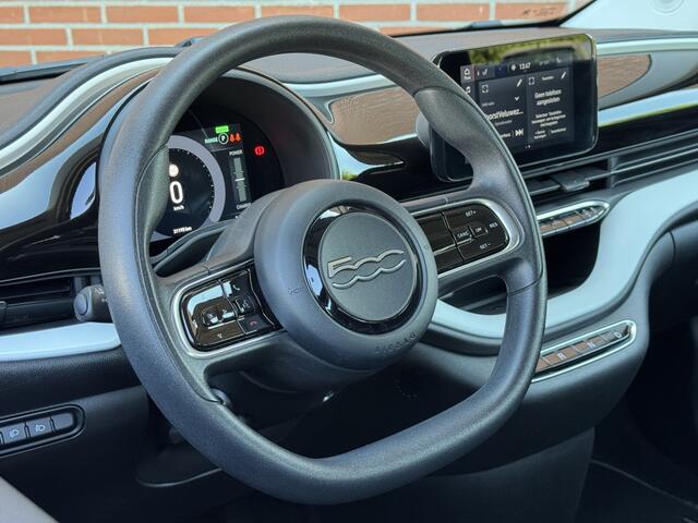 Fiat 500 Action 24 kWh CARPLAY AIRCO STOELVERWARMING DAB