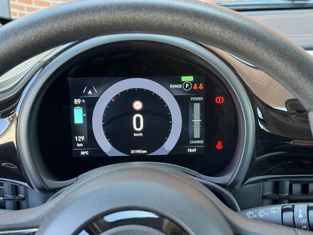 Fiat 500 Action 24 kWh CARPLAY AIRCO STOELVERWARMING DAB