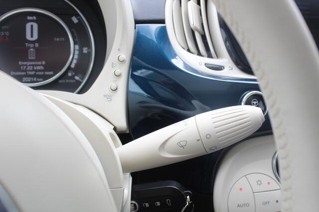 Fiat 500 1.0 Hybrid Cult Panoramadak l Parkeersensoren achter l Apple carplay/ Android auto