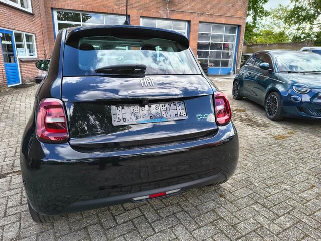 Fiat 500 E-2021-42KW-Pano- AdaptiveCruise- Summersale