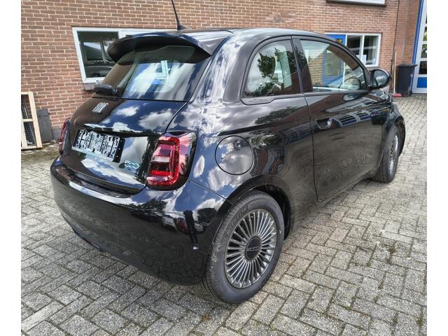 Fiat 500 E-2021-42KW-Pano- AdaptiveCruise- Summersale