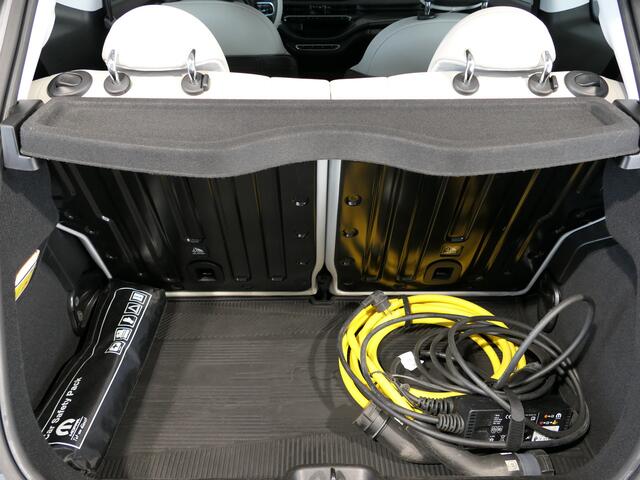 Fiat 500 La Prima 42 kWh - Panoramadak! - Lederen bekleding - Dodehoek - Stoelverwarming - Adaptive cruise