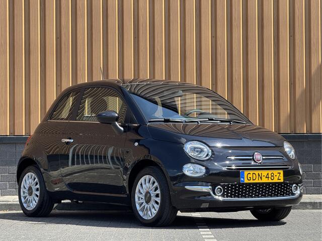 Fiat 500 1.0 Hybrid Dolcevita | Apple Carplay | Android Auto | Origineel Nederlands | Panoramadak | Cruise Control | Airconditioning | Parkeersensoren | 15" Lichtmetaal | DAB | Elektrische Spiegels |