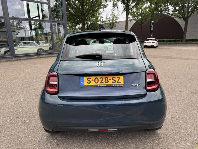 Fiat 500 RED 42 kWh SOH 92% | NAVIGATIE | AIRCO CLIMATE CONTROL | CRUISE CONTROL | DEALER ONDERHOUDEN