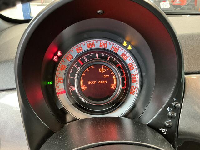 Fiat 500 1.0 70 pk Hybrid Cruise Control, Apple Carplay, Bluetooth, Parkeersensoren achter