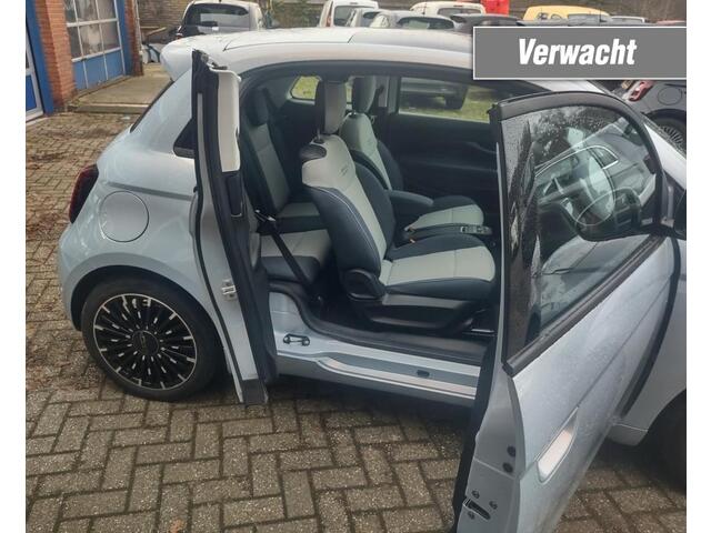 Fiat 500 E-3+1-Panoramadak -42KW -Snelladen -Magic Eye- meer...